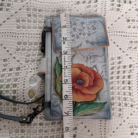 ANUSCHKA WALLET BAG CROSSBODY TRAVEL BAG. Poppy Hold the huge Apple phones. - Picture 6 of 10